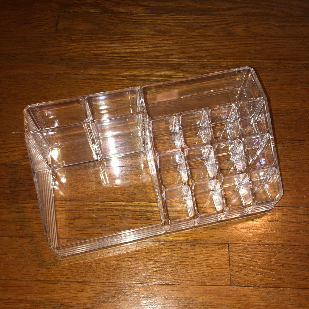 Never Before Used makeup organizer!